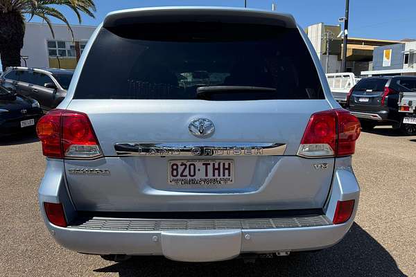 2013 Toyota Landcruiser Sahara VDJ200R
