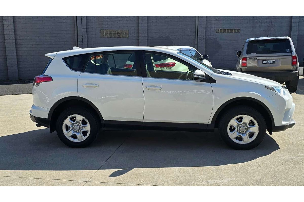 2018 Toyota RAV4 GX ZSA42R