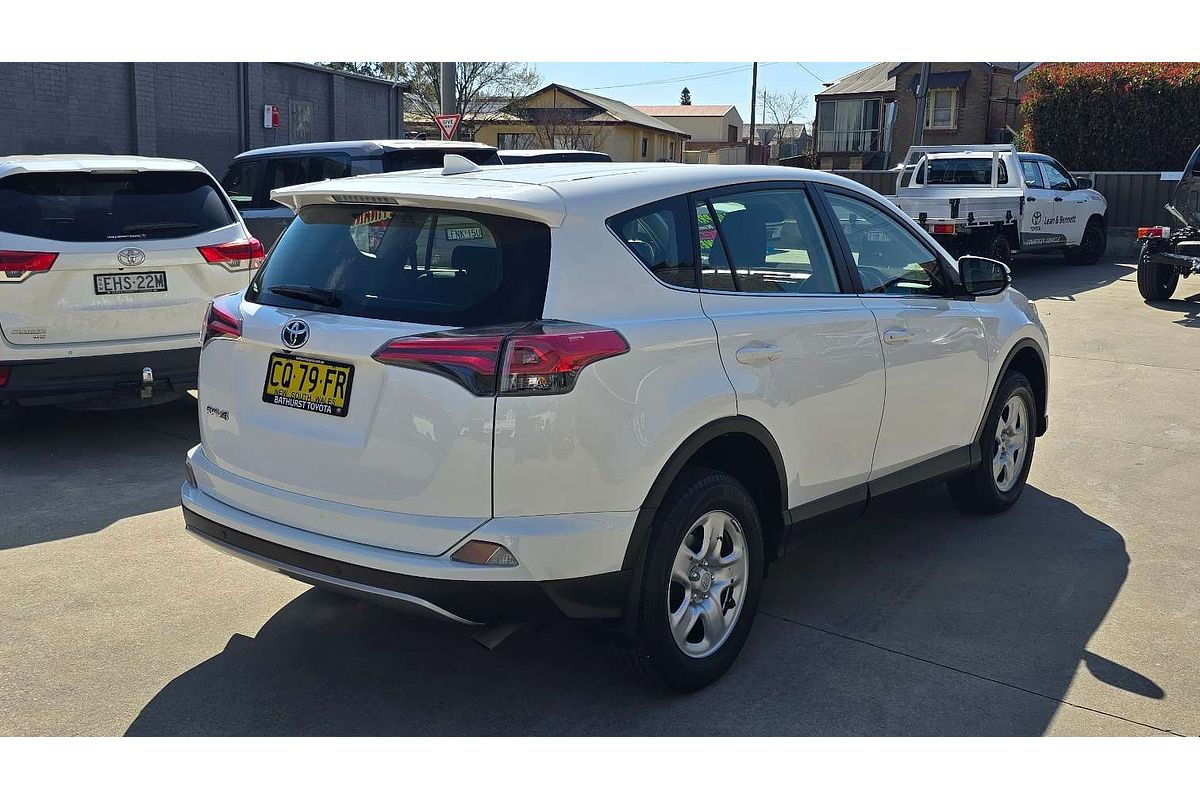 2018 Toyota RAV4 GX ZSA42R