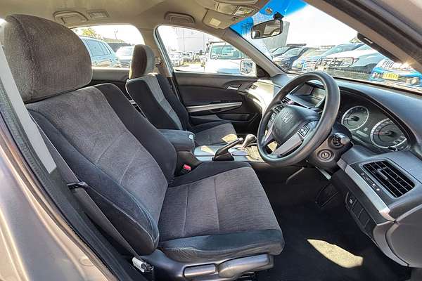 2010 Honda Accord VTi 8th Gen