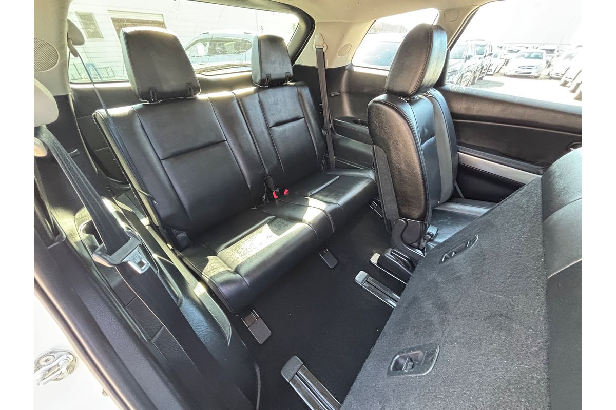 2011 Mazda CX-9 Luxury TB Series 4