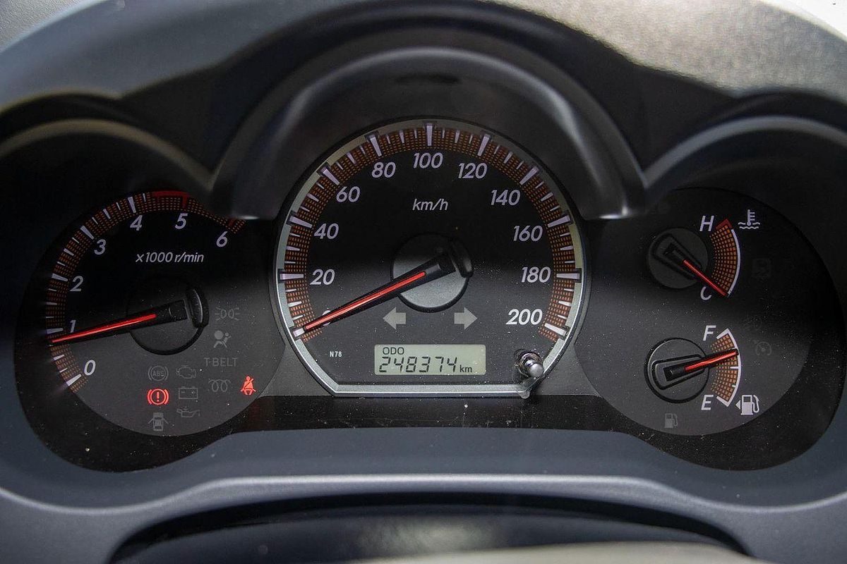 2013 Toyota Hilux SR5 KUN26R 4X4