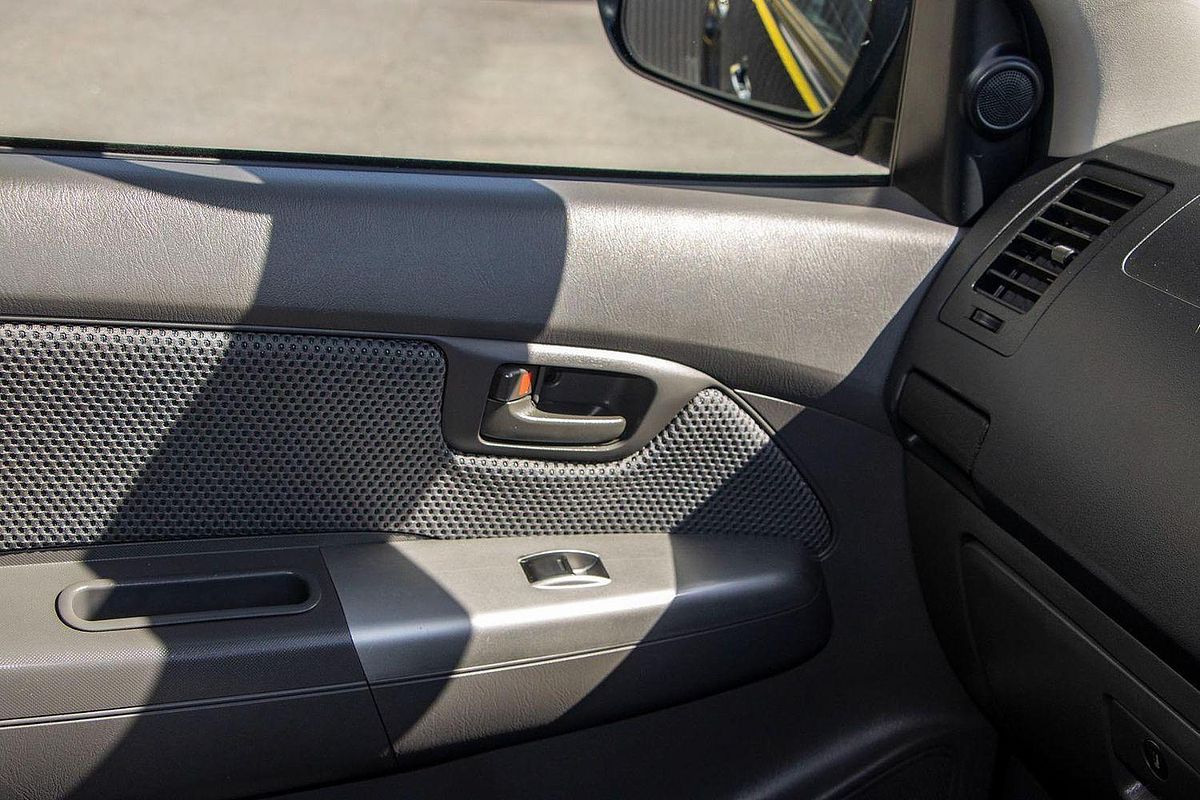 2013 Toyota Hilux SR5 KUN26R 4X4