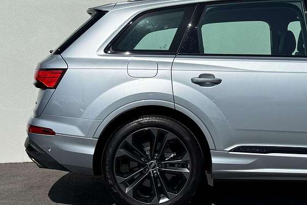 2025 Audi Q7 45 TFSI 4M