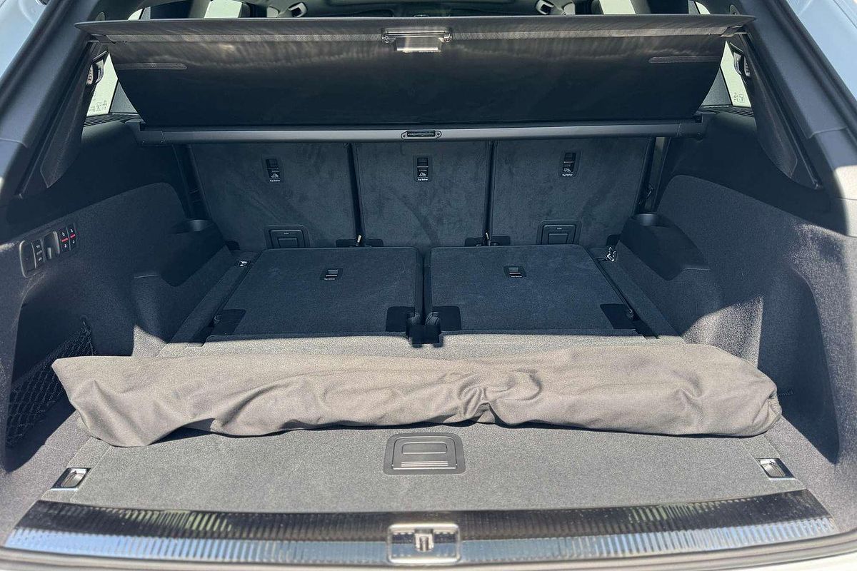 2024 Audi Q7 50 TDI S line 4M