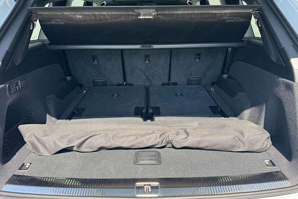 2024 Audi Q7 50 TDI S line 4M