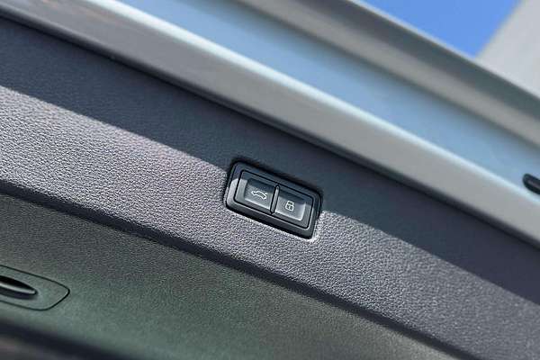 2025 Audi Q7 45 TFSI 4M
