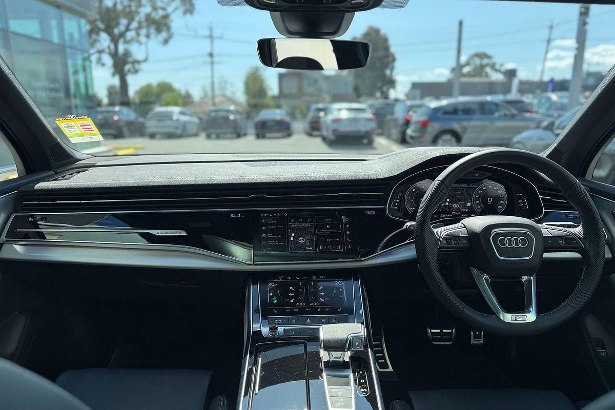 2024 Audi Q7 50 TDI S line 4M