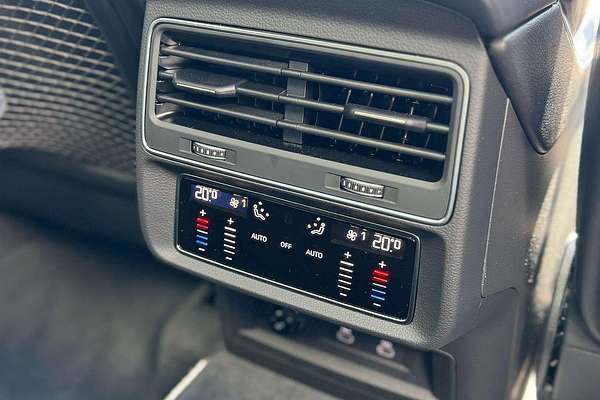 2024 Audi Q7 50 TDI S line 4M