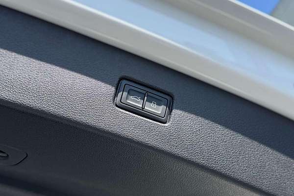 2024 Audi Q7 50 TDI S line 4M