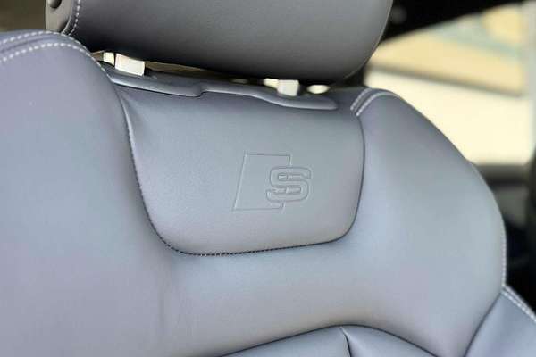 2024 Audi Q7 50 TDI S line 4M