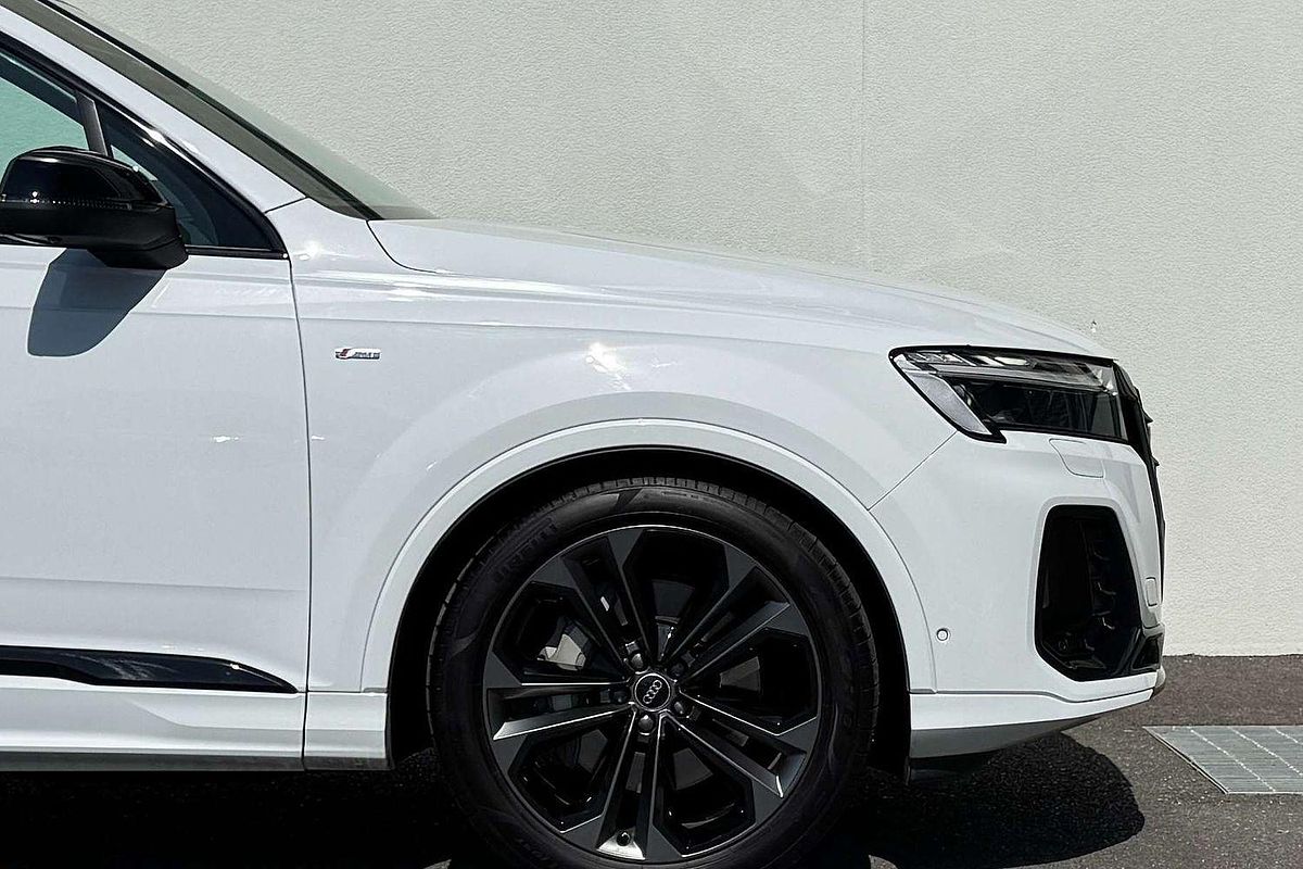 2024 Audi Q7 50 TDI S line 4M