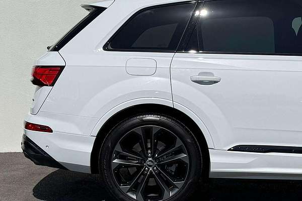 2024 Audi Q7 50 TDI S line 4M