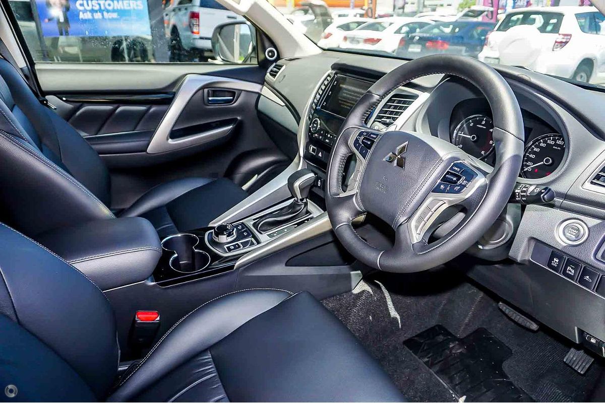 2017 Mitsubishi Pajero Sport Exceed QE