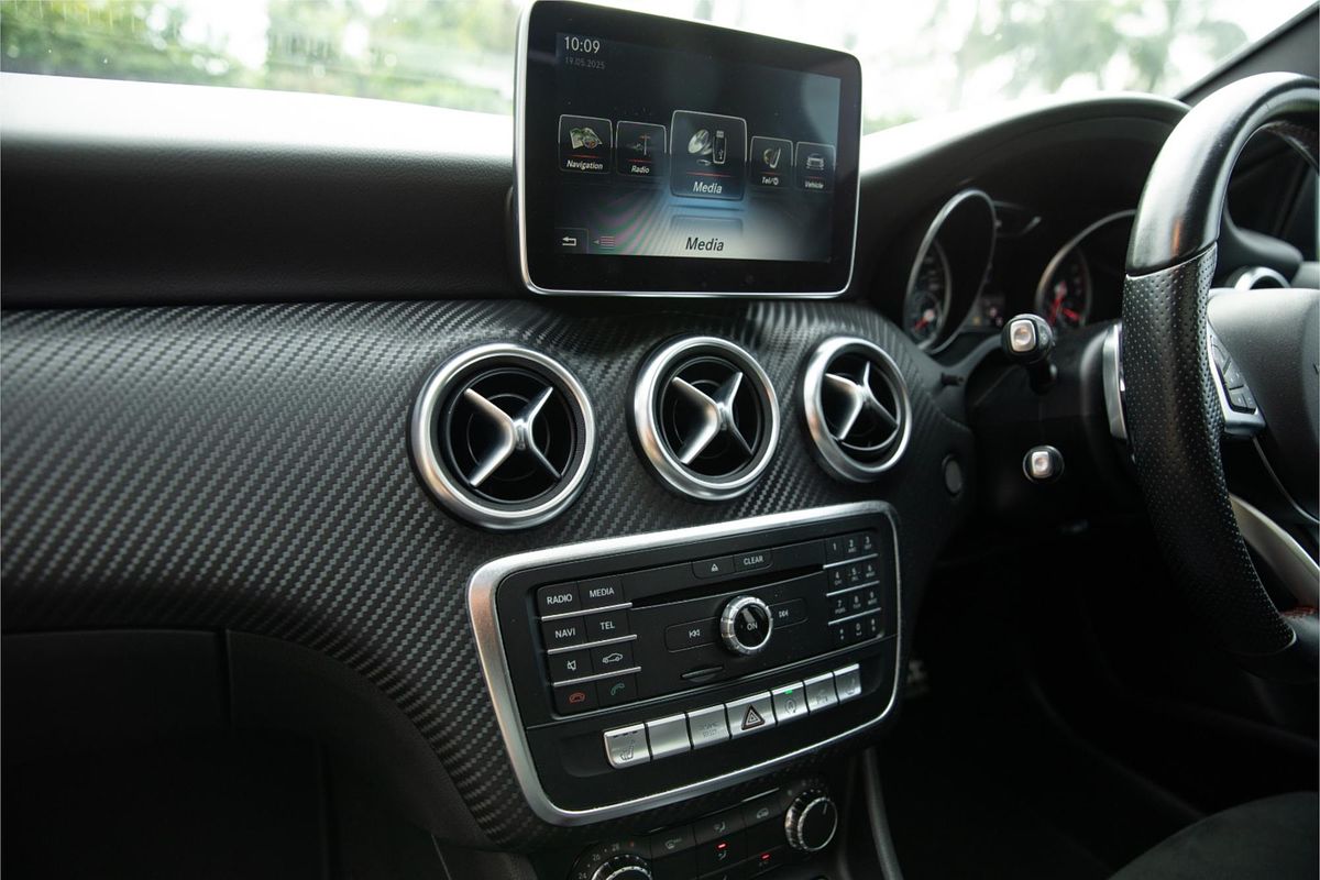 2016 Mercedes-Benz A-Class A200 W176