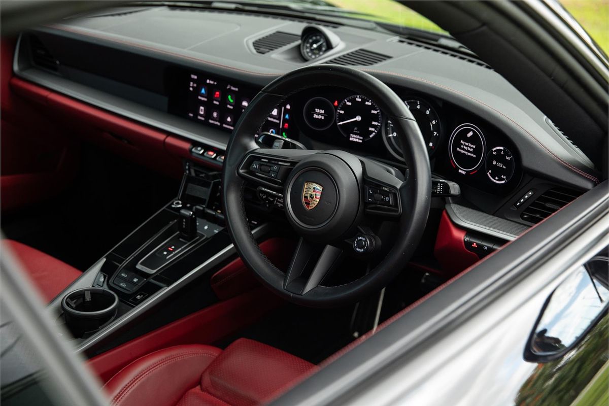 2022 Porsche 911 Carrera S 992