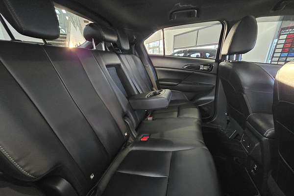 2022 Mitsubishi Eclipse Cross PHEV Exceed YB