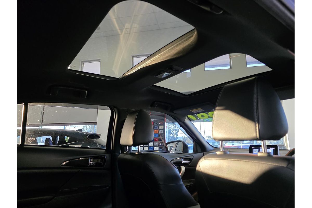 2022 Mitsubishi Eclipse Cross PHEV Exceed YB