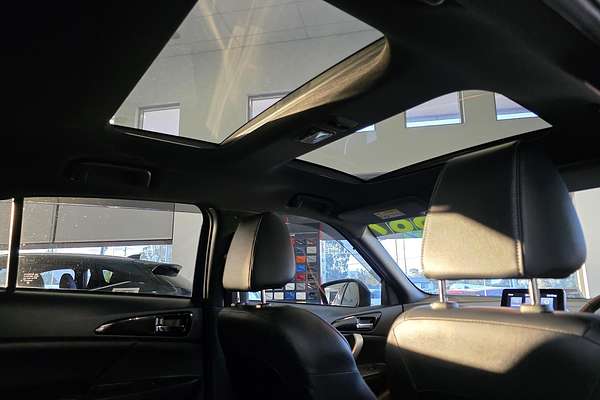 2022 Mitsubishi Eclipse Cross PHEV Exceed YB