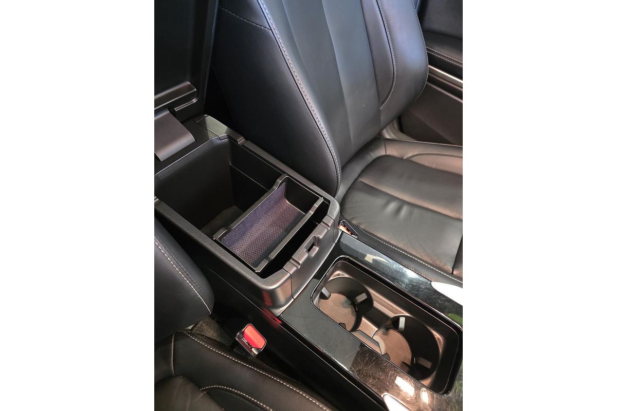 2022 Mitsubishi Eclipse Cross PHEV Exceed YB