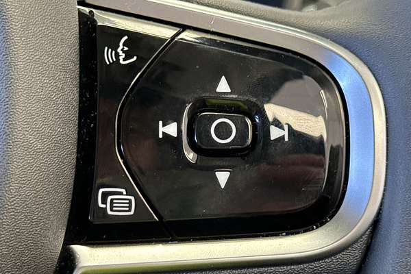 2024 Volvo XC90 Ultimate B6 Bright