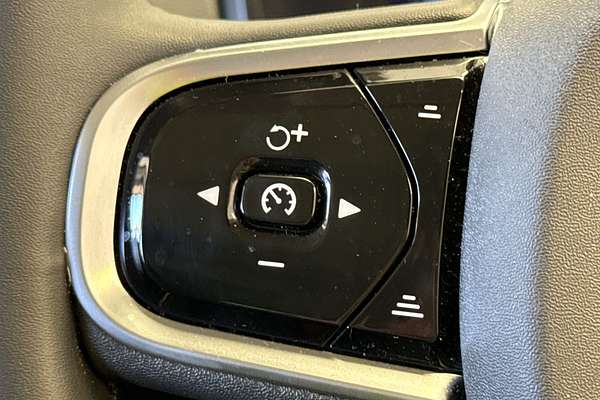 2024 Volvo XC90 Ultimate B6 Bright