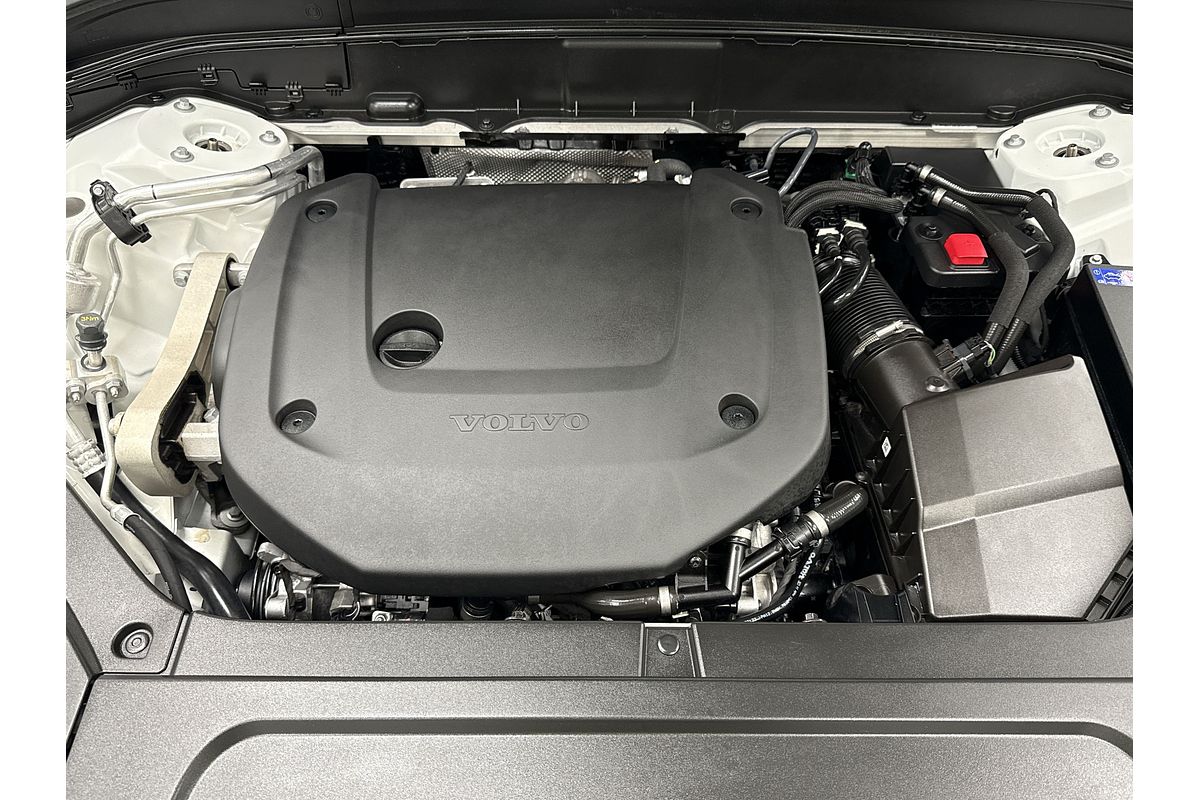 2024 Volvo XC90 Ultimate B6 Bright