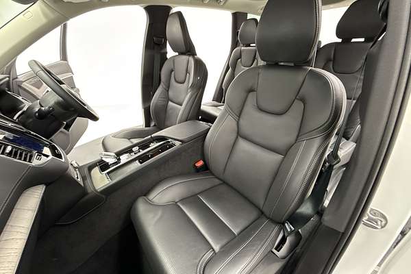 2024 Volvo XC90 Ultimate B6 Bright