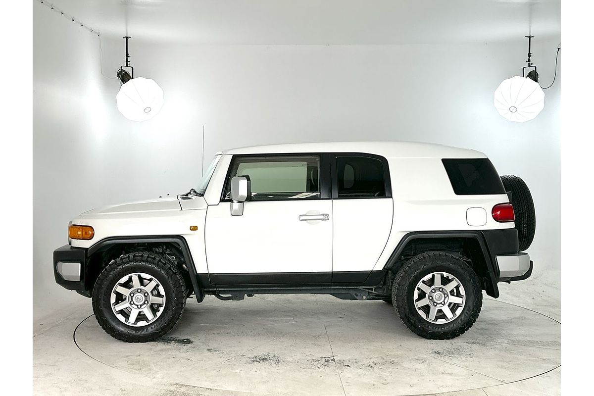 2014 Toyota FJ Cruiser GSJ15R