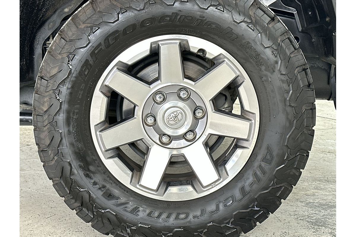 2014 Toyota FJ Cruiser GSJ15R