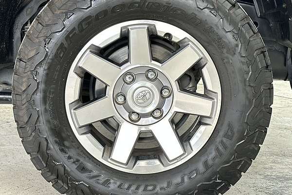 2014 Toyota FJ Cruiser GSJ15R