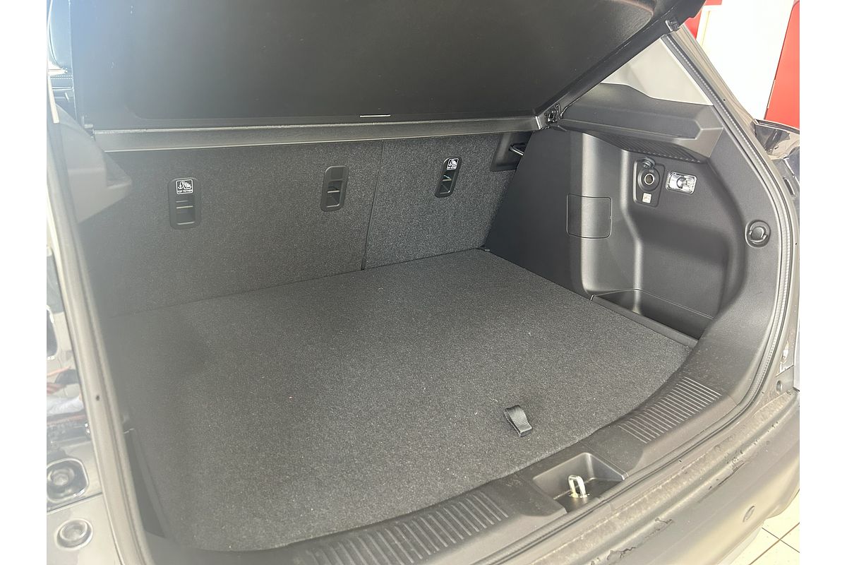 2023 Suzuki S-Cross Plus JYB