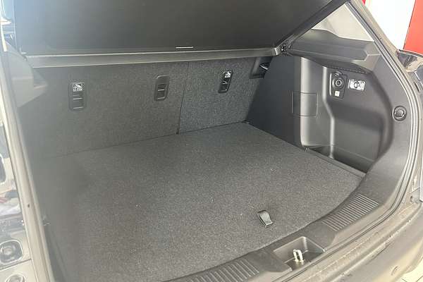 2023 Suzuki S-Cross Plus JYB