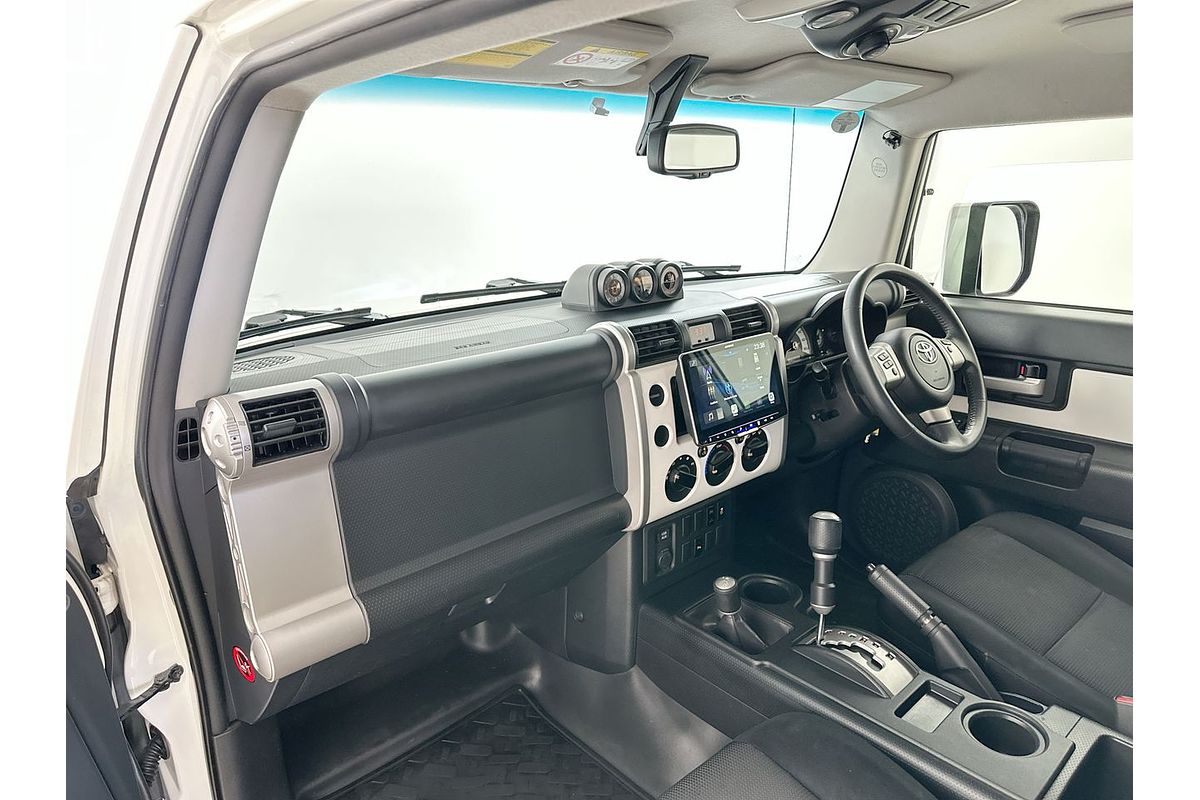 2014 Toyota FJ Cruiser GSJ15R