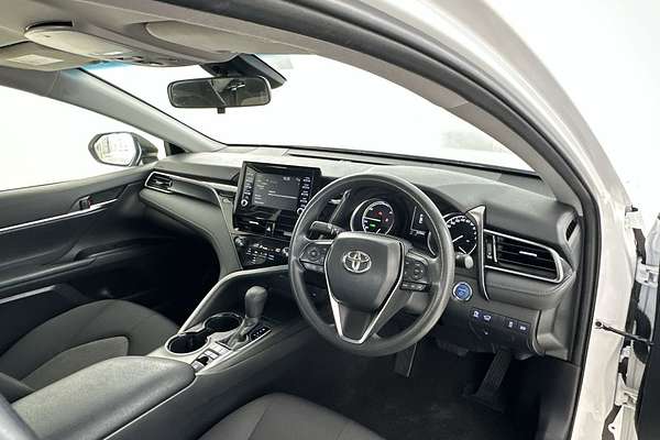 2024 Toyota Camry Ascent AXVH70R
