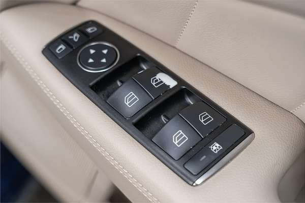 2011 Mercedes-Benz CLS-Class CLS350 CDI BlueEFFICIENCY C218