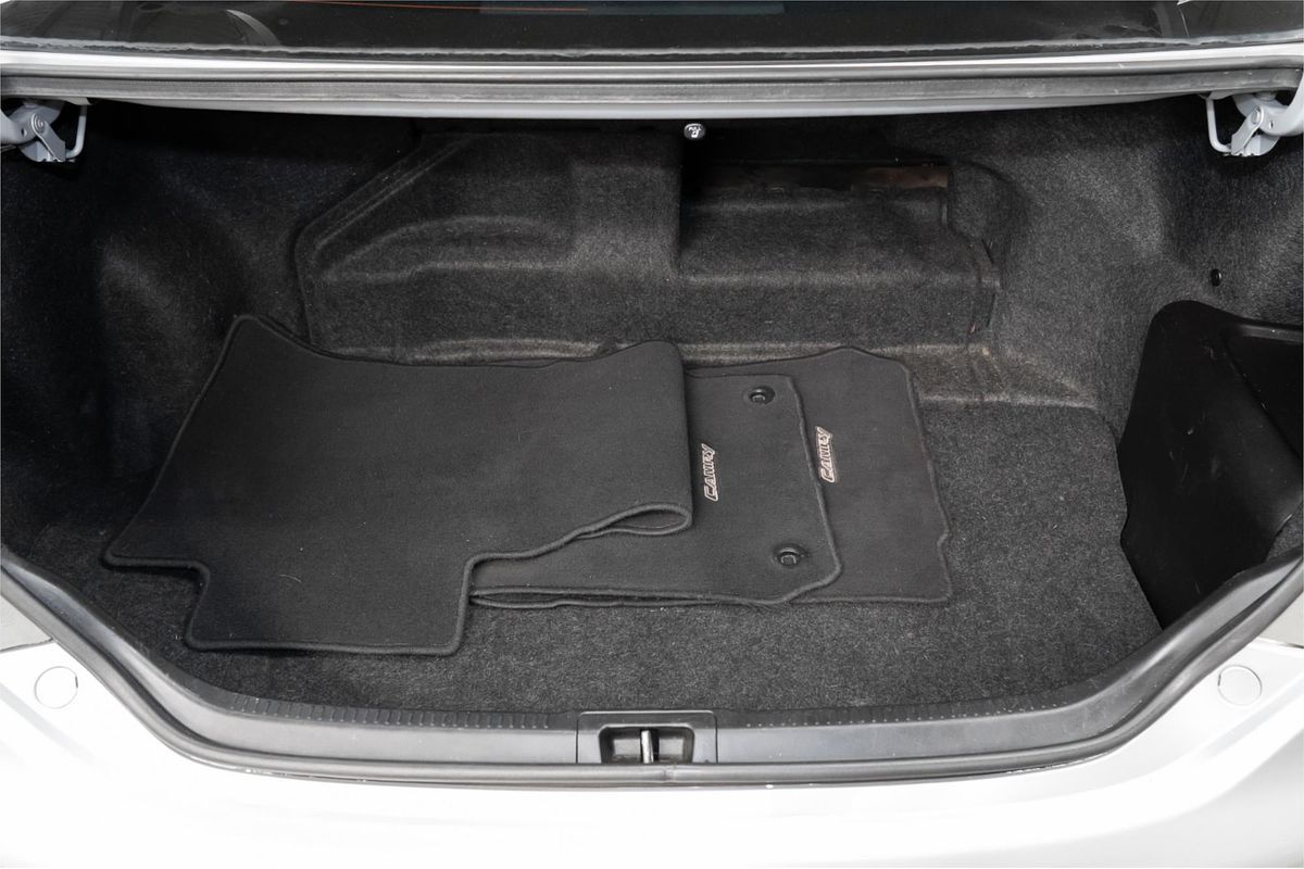 2012 Toyota Camry Hybrid HL AVV50R