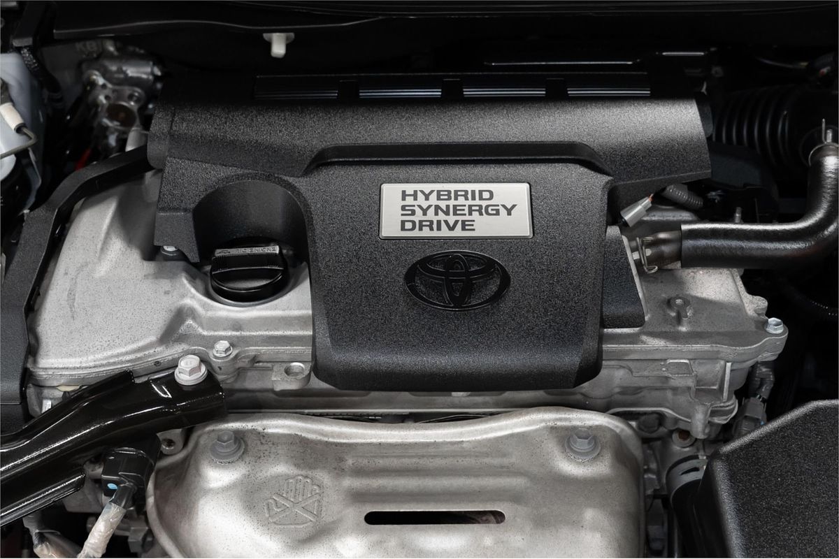 2012 Toyota Camry Hybrid HL AVV50R