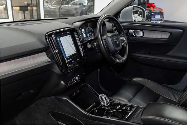2019 Volvo XC40 T4 Inscription