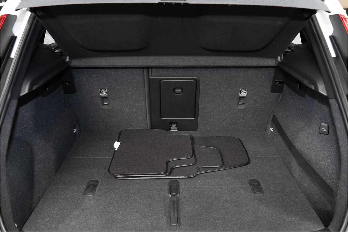 2019 Volvo XC40 T4 Inscription