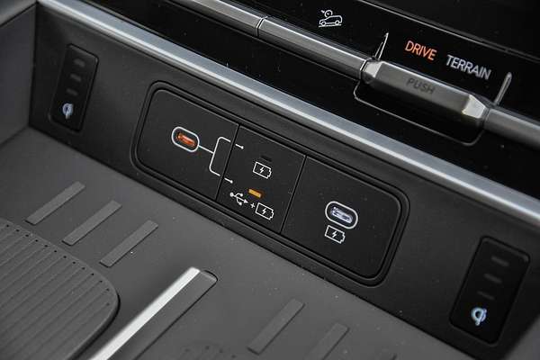 2025 Hyundai Santa Fe Hybrid Elite MX5.V2