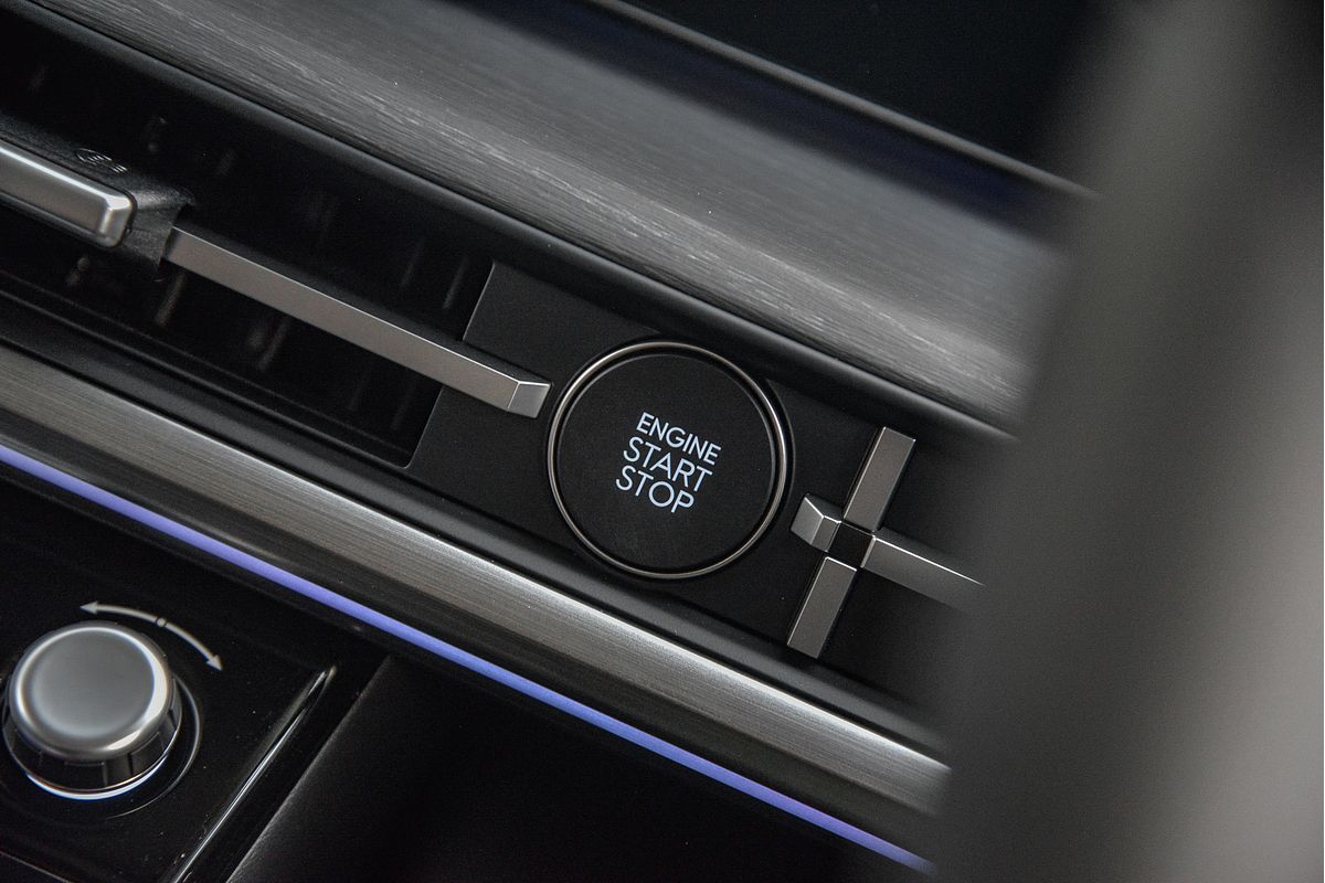 2025 Hyundai Santa Fe Hybrid Elite MX5.V2