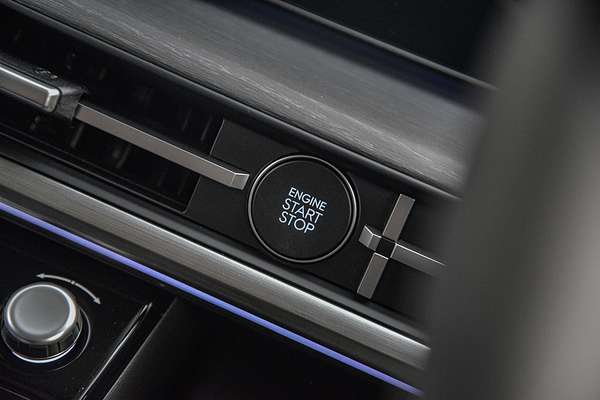 2025 Hyundai Santa Fe Hybrid Elite MX5.V2