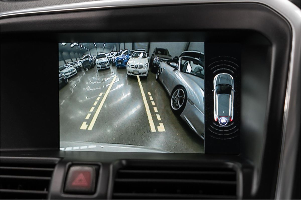 2016 Volvo XC60 T5 Luxury