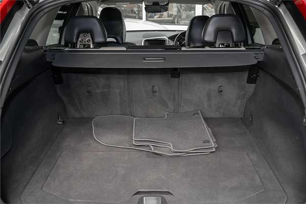 2016 Volvo XC60 T5 Luxury