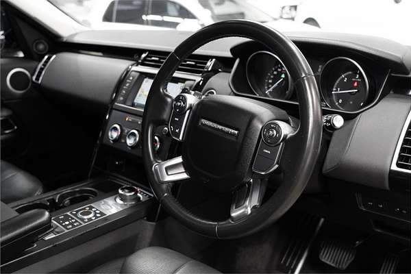 2017 Land Rover Discovery SD4 SE Series 5