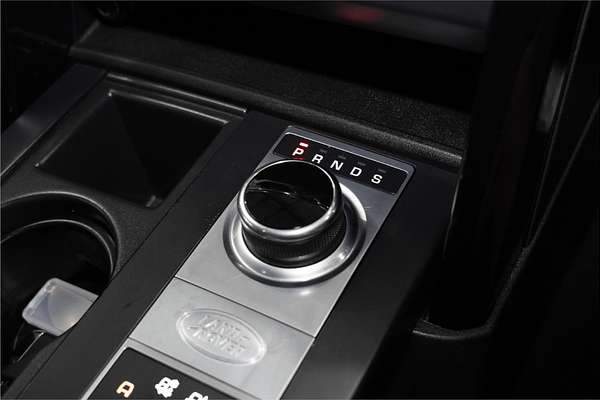 2017 Land Rover Discovery SD4 SE Series 5