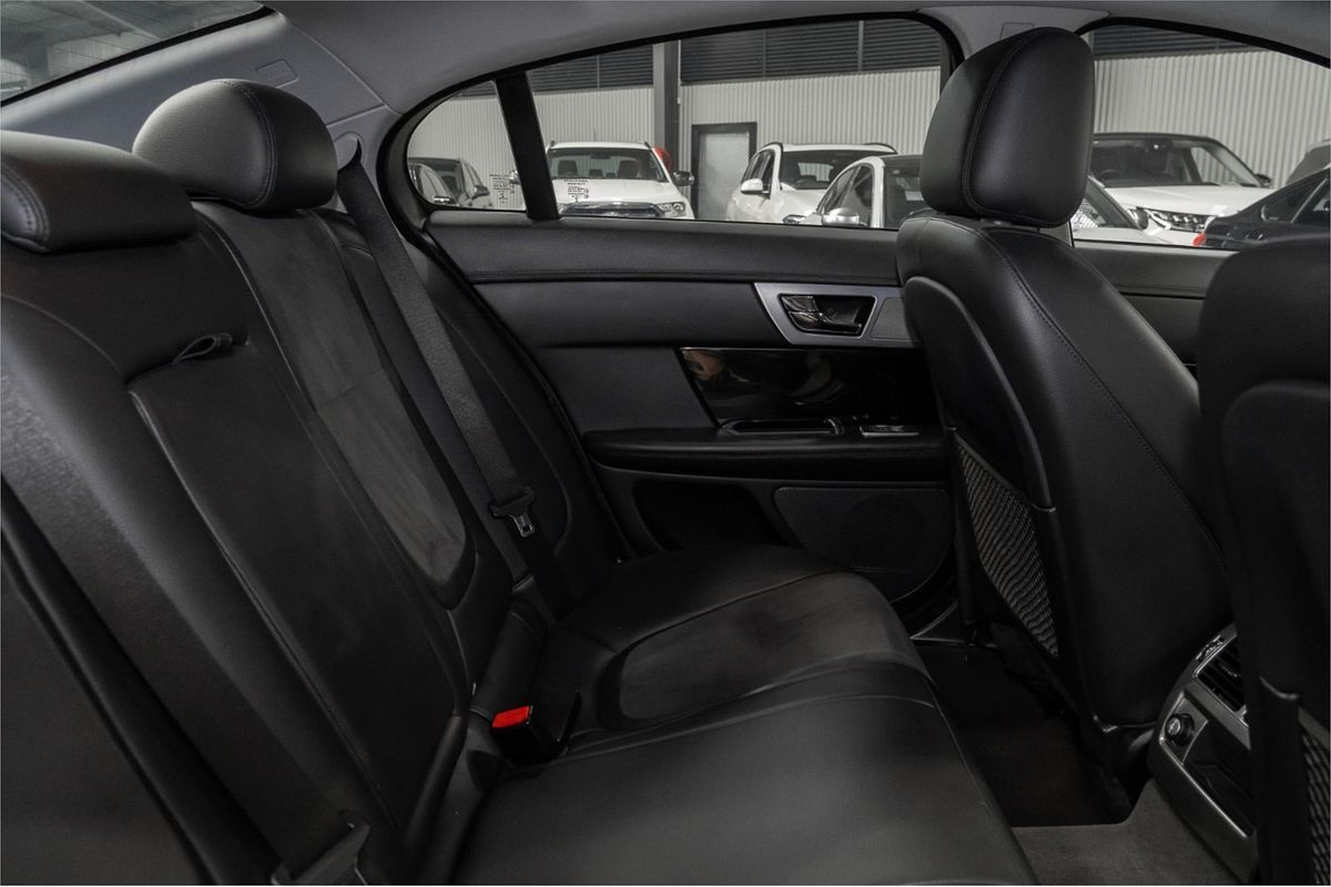 2014 Jaguar XF Luxury X250