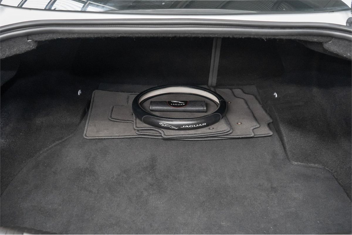 2014 Jaguar XF Luxury X250