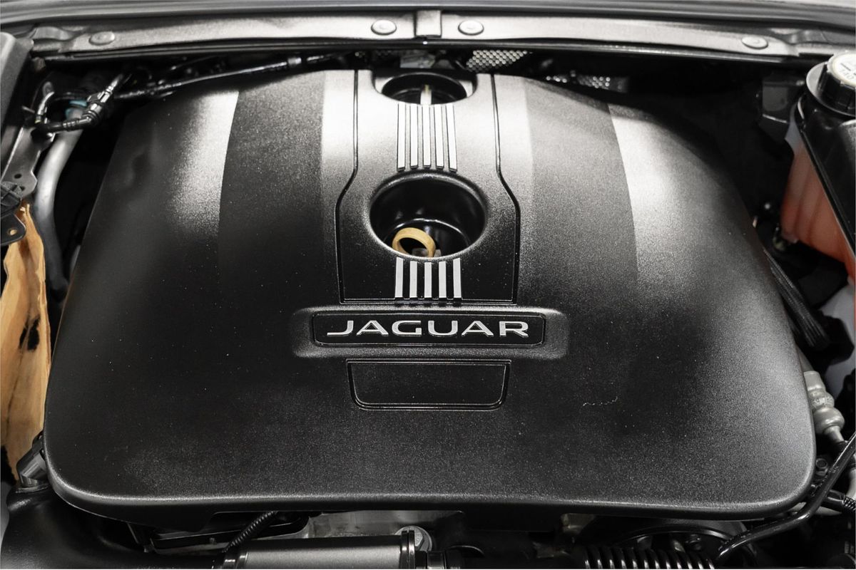 2014 Jaguar XF Luxury X250